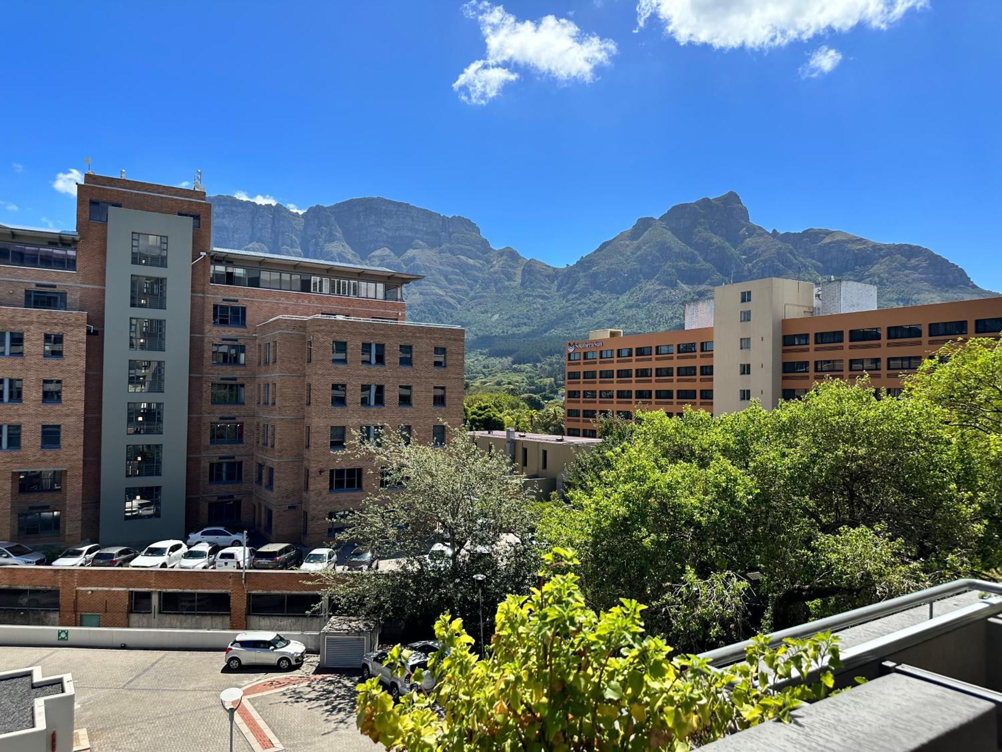 Newlands Peak Apartments Kaapstad Buitenkant foto